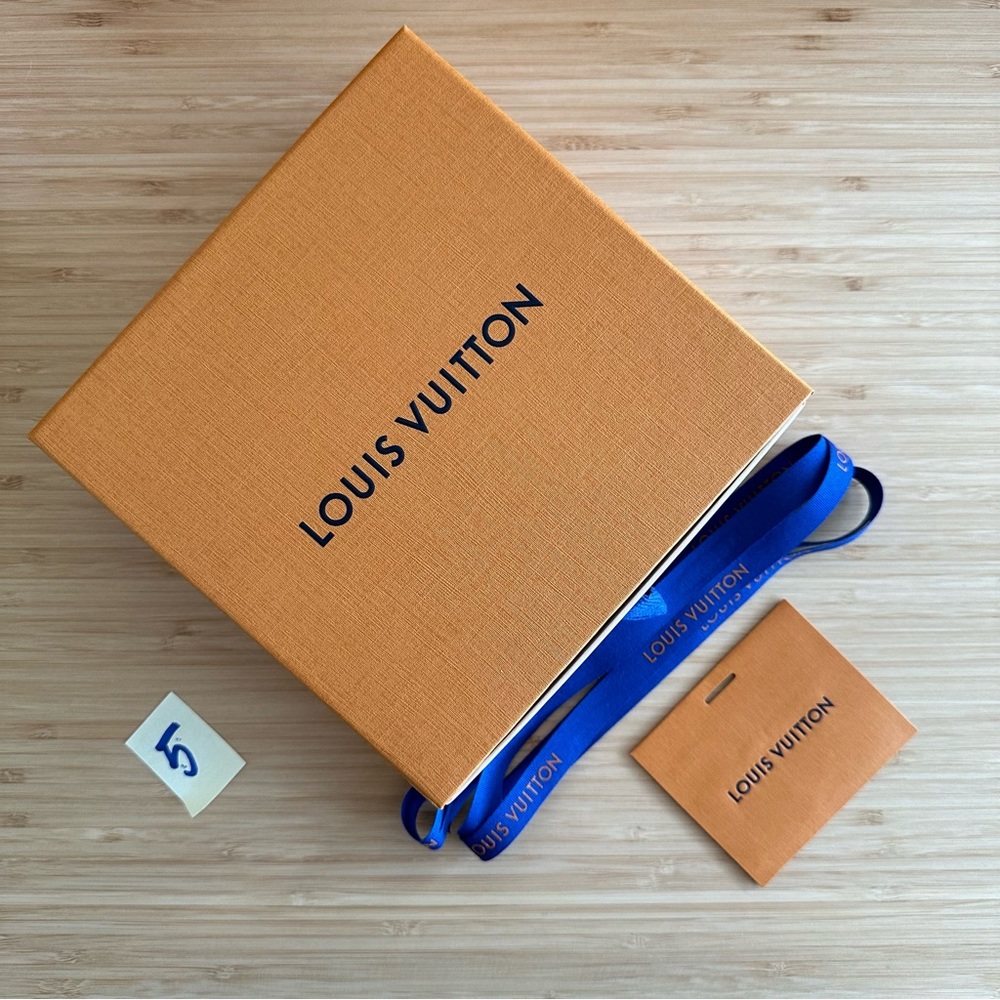 Louis Vuitton Large SLG/Pouch Box with Enclosure Card sleeve and Ribbon